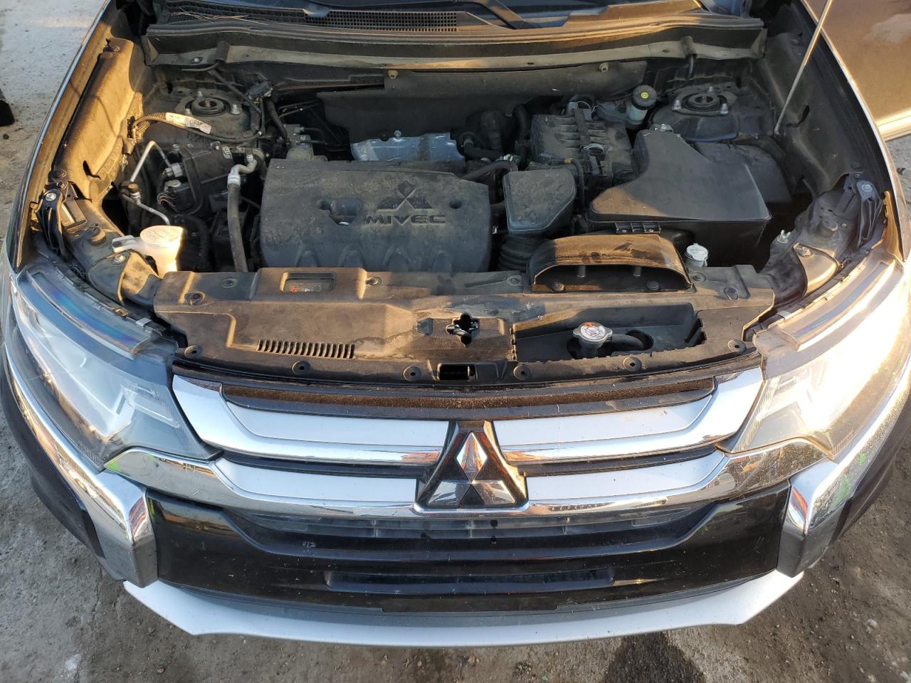 2018 Mitsubishi Outlander Es VIN: JA4AD2A38JJ001447 Lot: 93257385