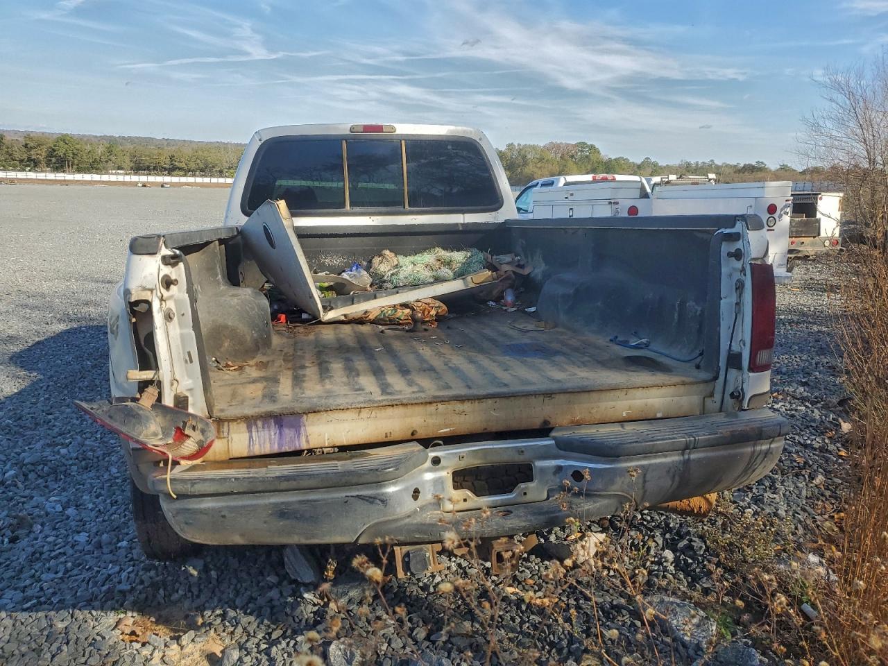 2002 Ford F350 Super Duty VIN: 1FTWW33FX2ED06946 Lot: 94160415