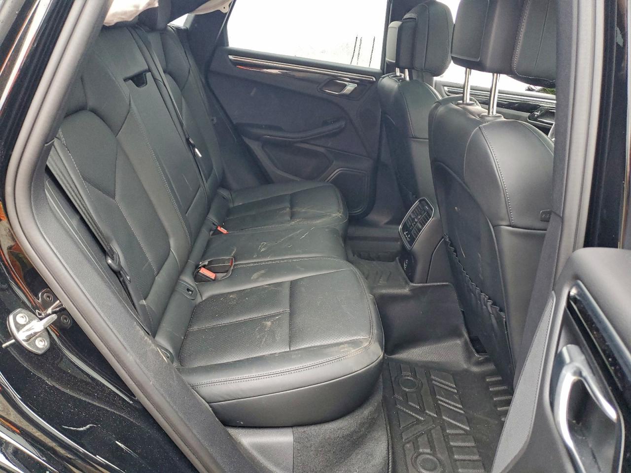 2023 Porsche Macan Base VIN: WP1AA2A56PLB15569 Lot: 93986885