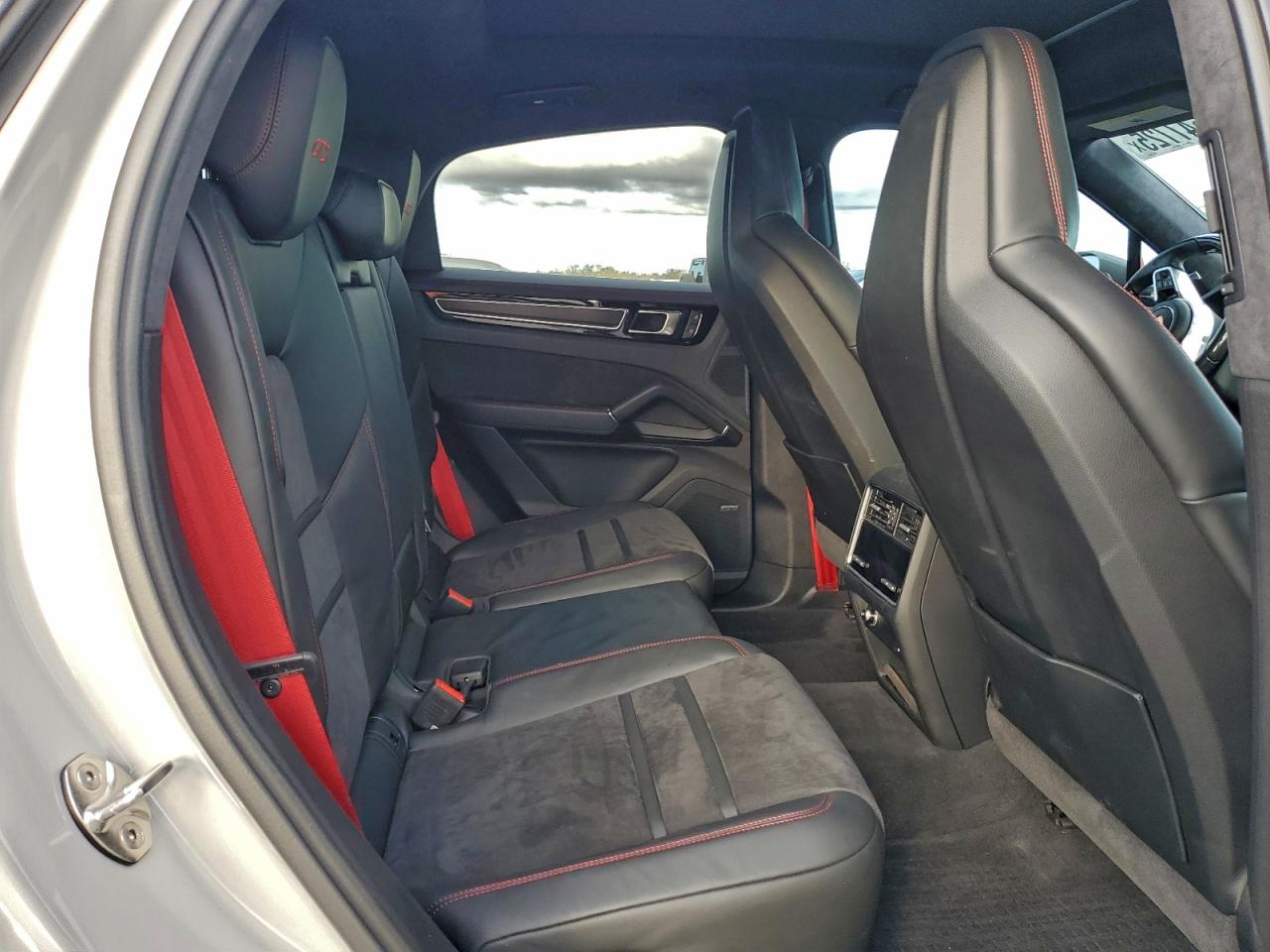 2023 Porsche Cayenne Gts Coupe VIN: WP1BG2AYXPDA33013 Lot: 94647725