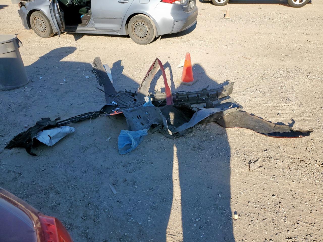 2015 Chrysler 200 Limited VIN: 1C3CCCAB2FN566666 Lot: 92211665