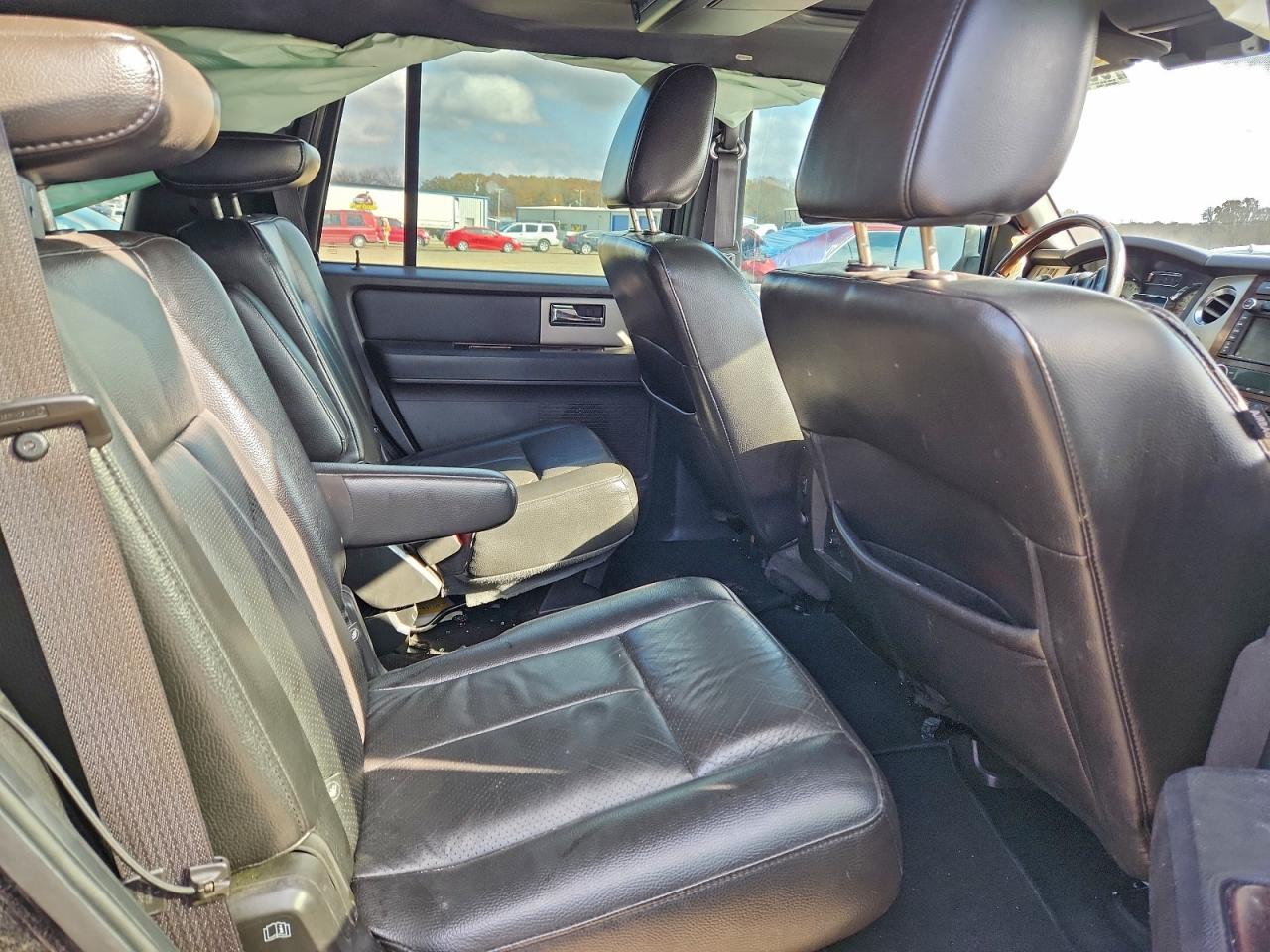 2010 Ford Expedition Limited VIN: 1FMJU1K56AEA43877 Lot: 93931845