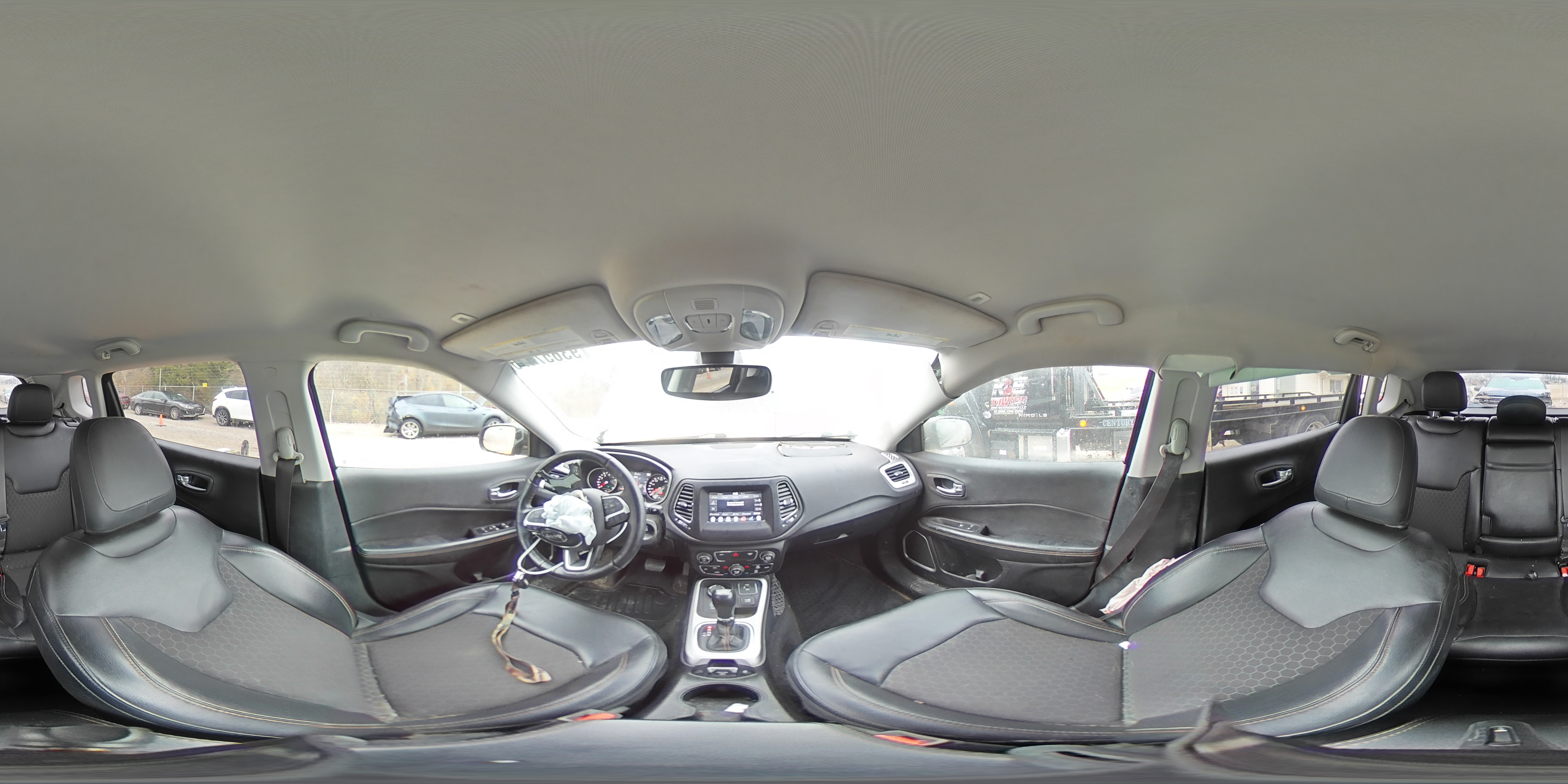 2018 Jeep Compass Latitude VIN: 3C4NJDBB7JT162379 Lot: 93657475