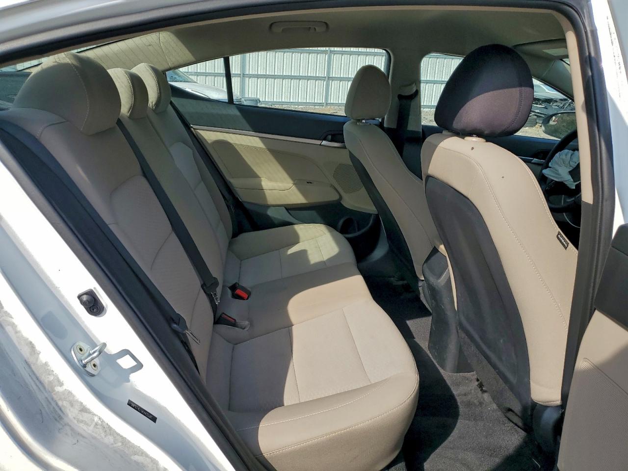 2019 Hyundai Elantra Se VIN: 5NPD74LF6KH433381 Lot: 93991955