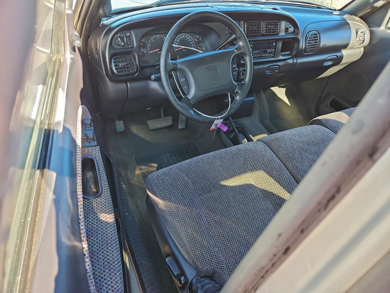 2001 Dodge Ram 1500 VIN: 3B7HF13Z21G230721 Lot: 92816215