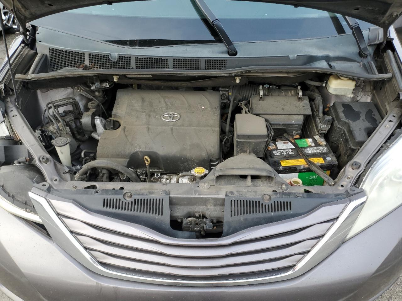 2015 Toyota Sienna Le VIN: 5TDKK3DC6FS674880 Lot: 85402375