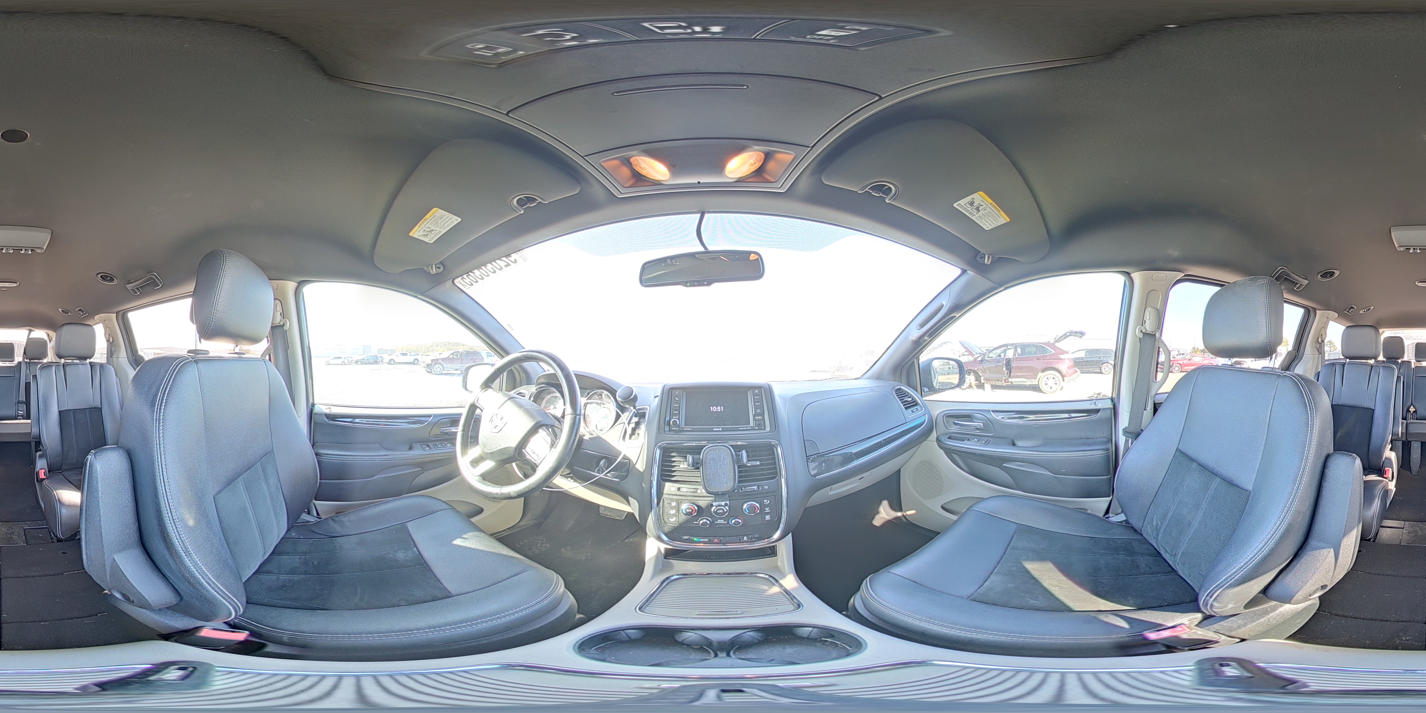 2018 Dodge Grand Caravan Sxt VIN: 2C4RDGCG4JR253567 Lot: 92036365