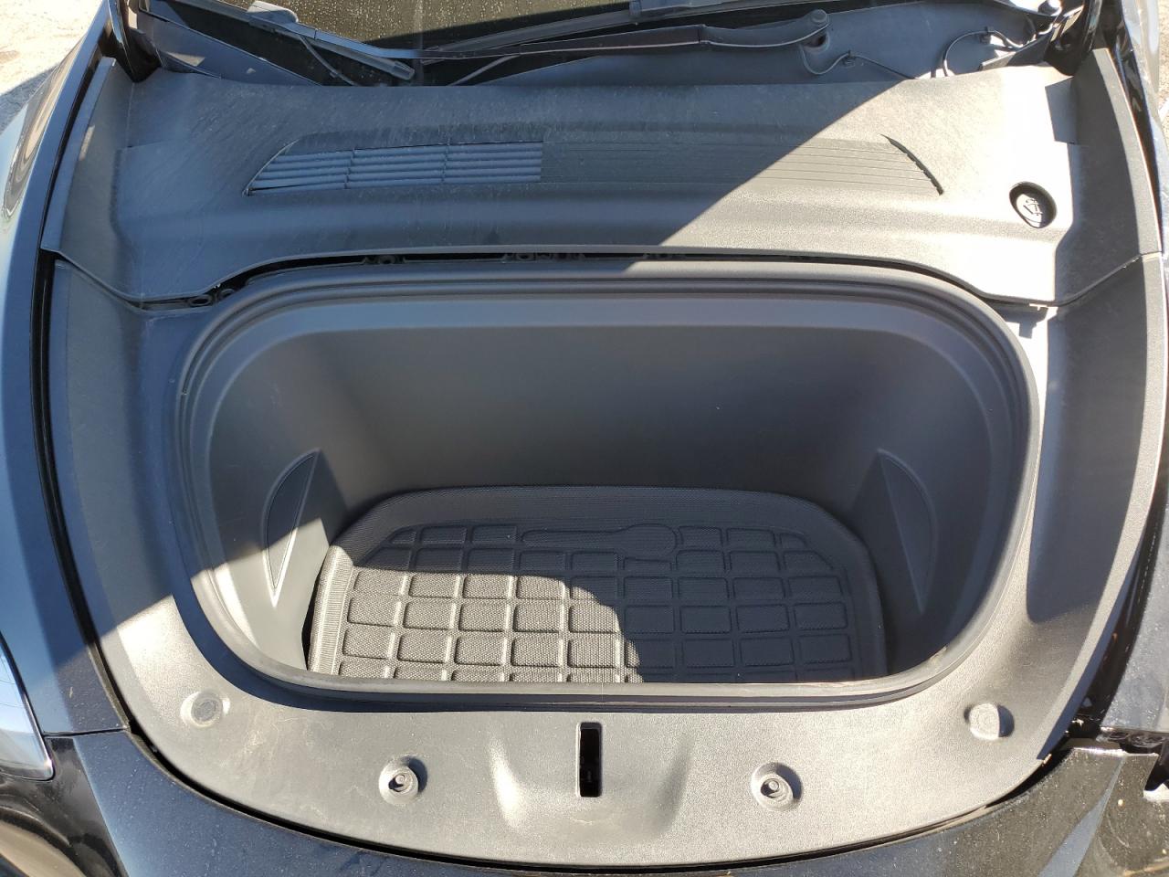 2021 Tesla Model Y VIN: 5YJYGAEE6MF214068 Lot: 92061825