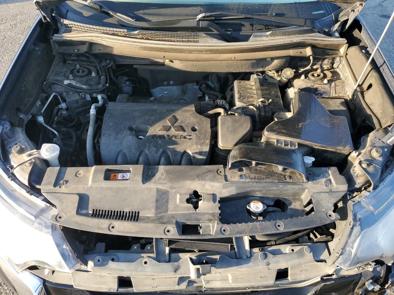 2017 Mitsubishi Outlander Es VIN: JA4AD2A39HZ008208 Lot: 93542525