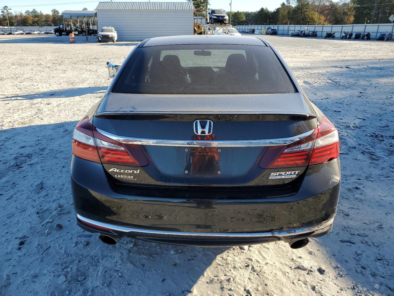 2017 Honda Accord Sport Special Edition VIN: 1HGCR2F18HA270910 Lot: 92991495