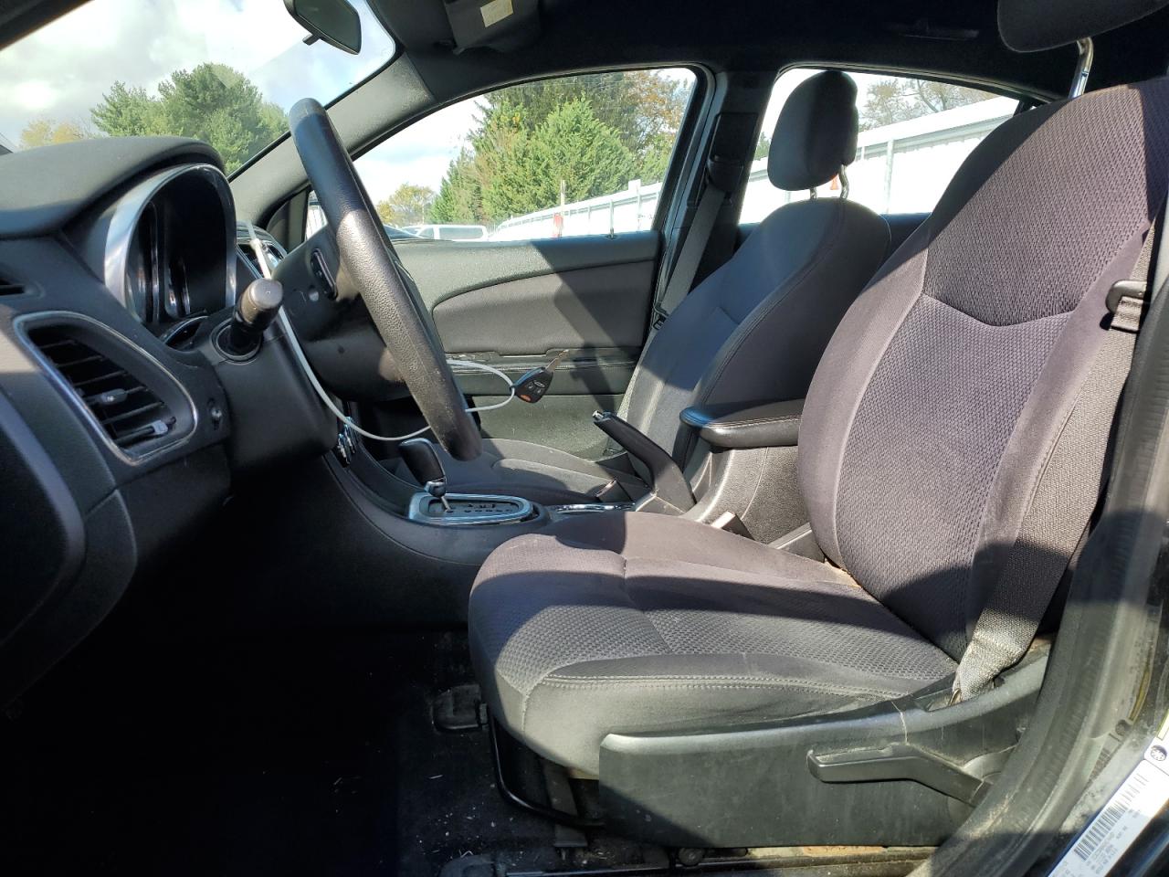 2014 Chrysler 200 Lx VIN: 1C3CCBAB4EN170487 Lot: 90926075