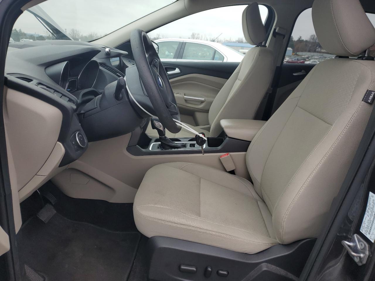 2018 Ford Escape Se VIN: 1FMCU9GDXJUC88386 Lot: 93721235