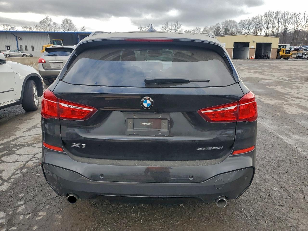 2018 BMW X1 xDrive28I VIN: WBXHT3C34J3H32820 Lot: 94738835