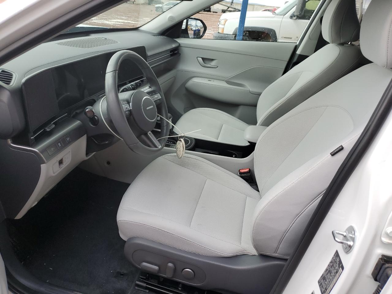 2025 Hyundai Kona Sel VIN: KM8HB3AB5SU228713 Lot: 93766415