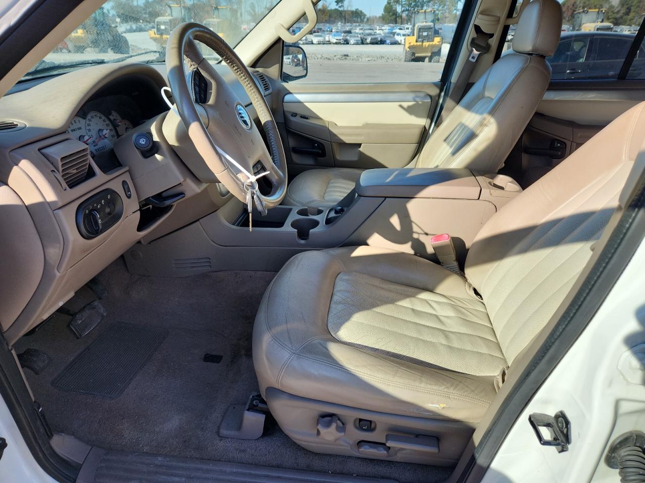 2004 Mercury Mountaineer VIN: 4M2DU86W74ZJ49422 Lot: 93185555