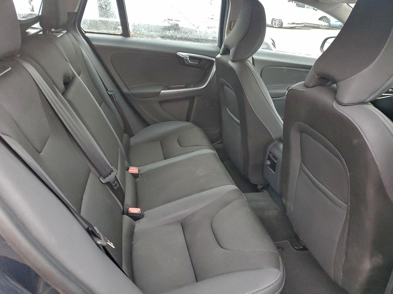 2015 Volvo V60 VIN: YV140MEJ9F1224813 Lot: 93770825