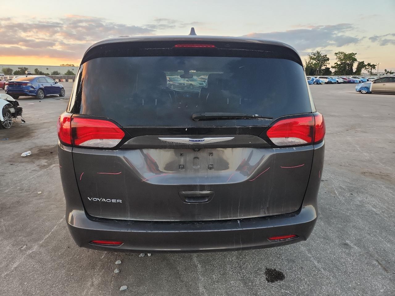 2020 Chrysler Voyager Lxi VIN: 2C4RC1DG9LR261827 Lot: 91416665