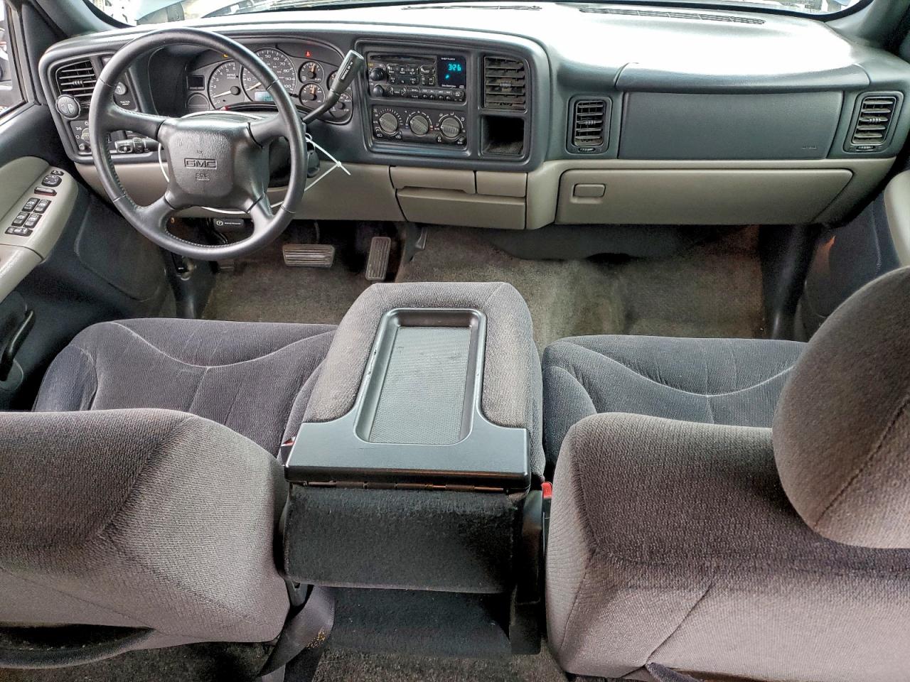 2002 GMC Yukon VIN: 1GKEC13T82J178586 Lot: 94221235