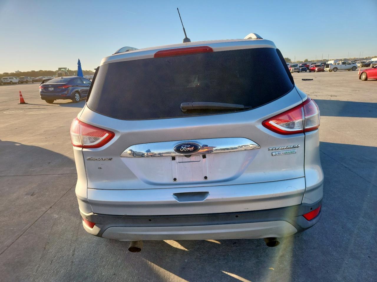 2014 Ford Escape Titanium VIN: 1FMCU0JX7EUB70834 Lot: 92292855