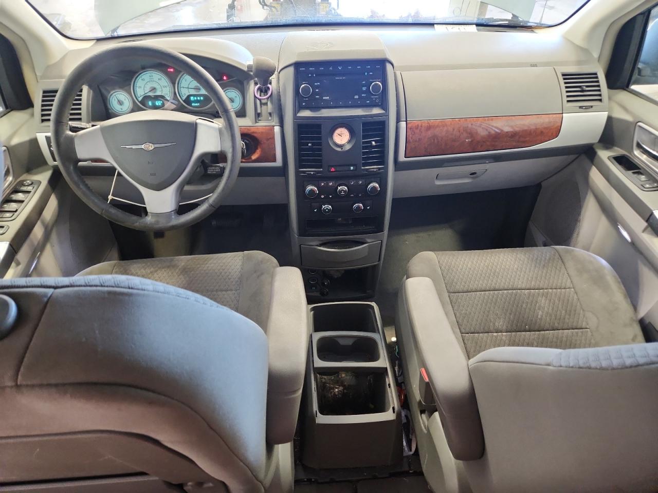 2008 Chrysler Town & Country Touring VIN: 2A8HR54P28R841227 Lot: 90700765