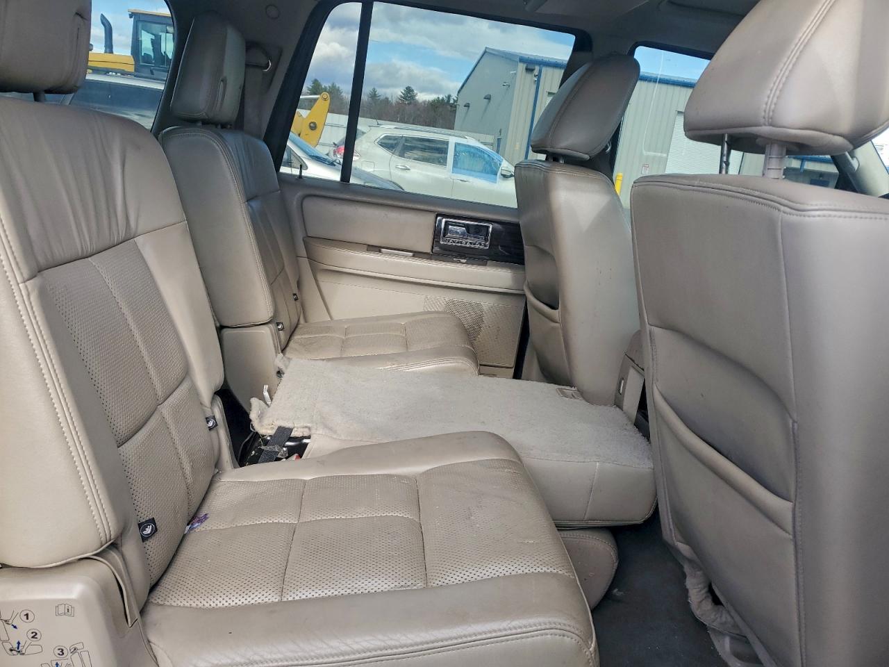 2010 Lincoln Navigator L VIN: 5LMJJ3J56AEJ04406 Lot: 93597745
