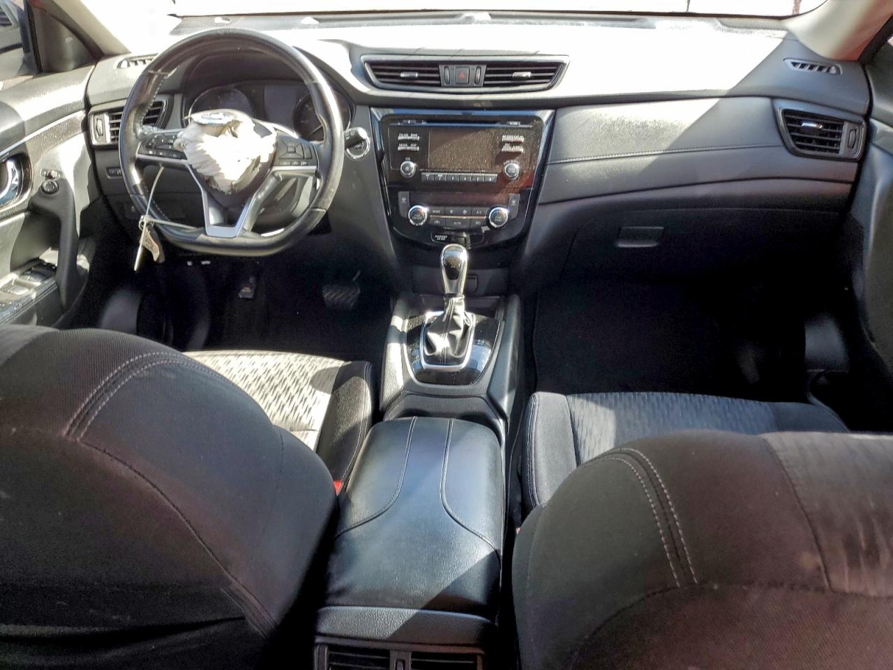 2017 Nissan Rogue S VIN: JN8AT2MT9HW400115 Lot: 94649625