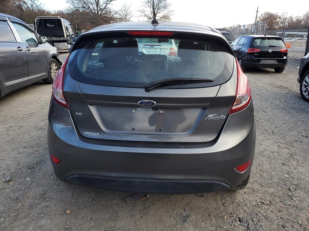 2018 Ford Fiesta Se VIN: 3FADP4EJ9JM135469 Lot: 91053305