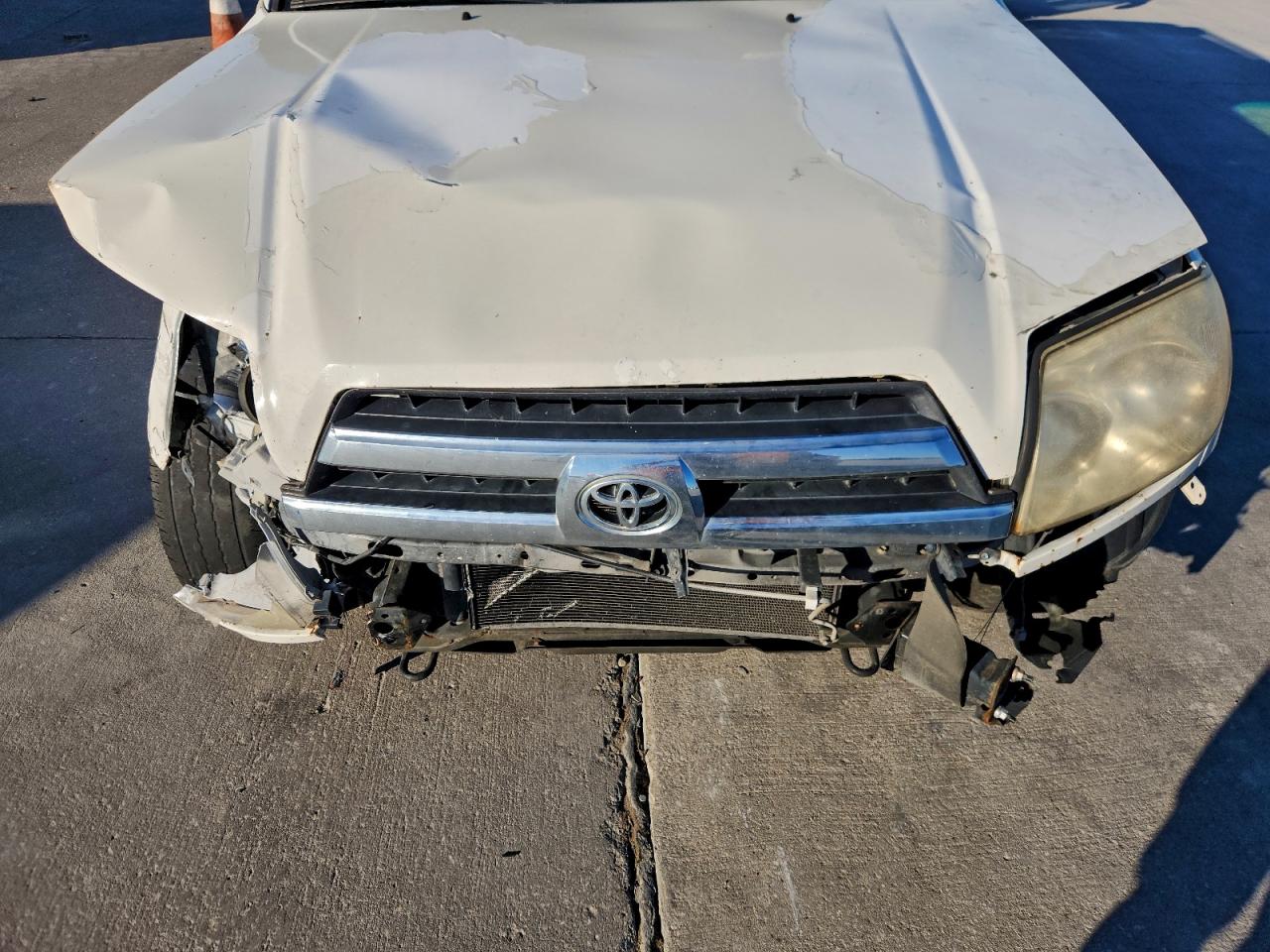 2005 Toyota 4Runner Sr5 VIN: JTEZU14R850061741 Lot: 94552965