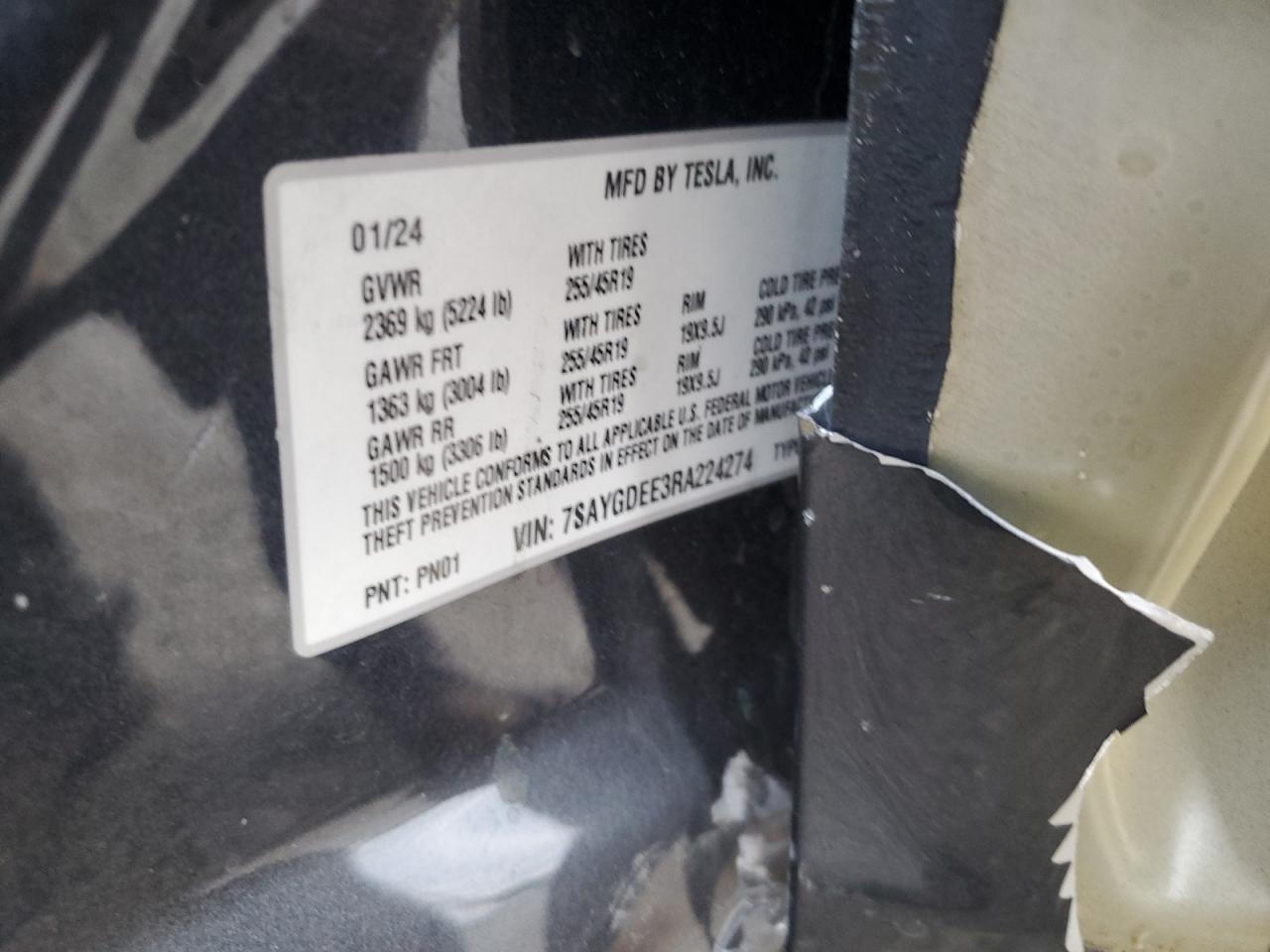 2024 Tesla Model Y VIN: 7SAYGDEE3RA224274 Lot: 92181925
