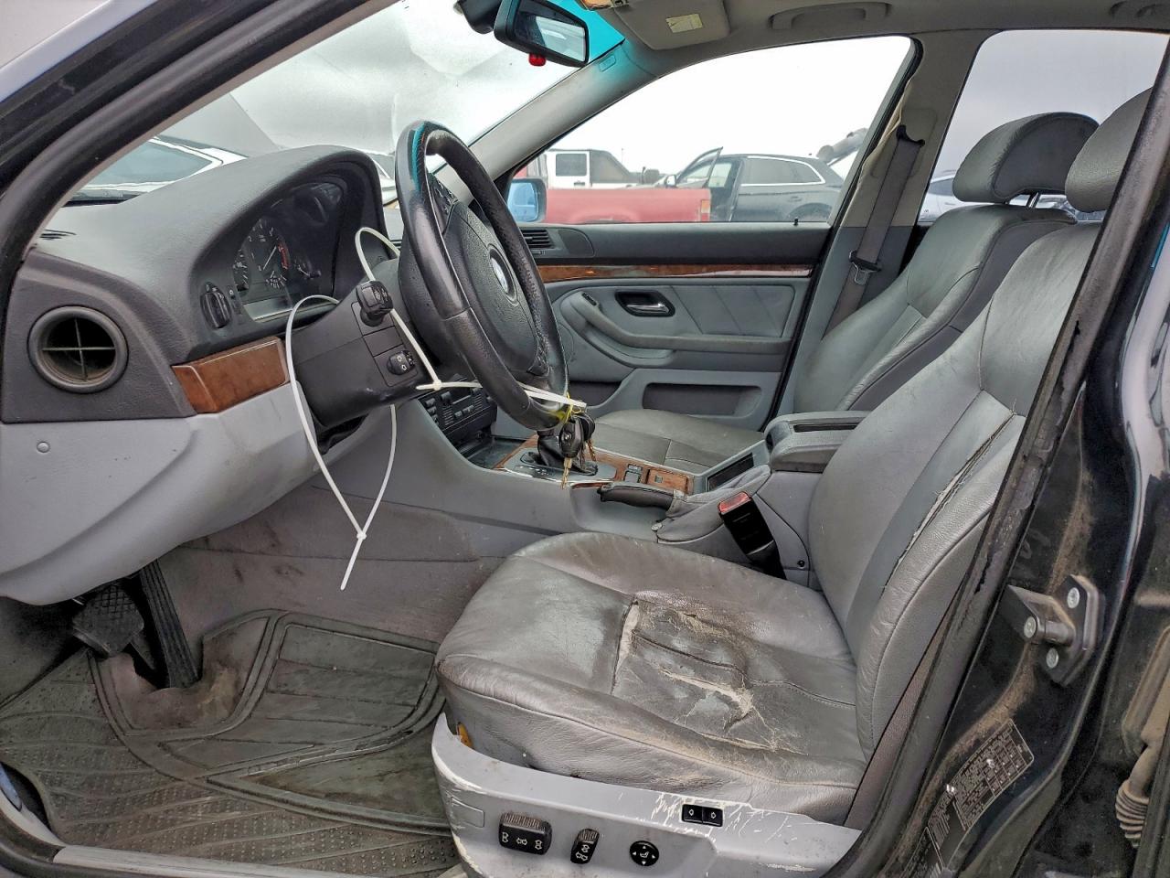 2001 BMW 540 I Automatic VIN: WBADN634X1GM70644 Lot: 94279125