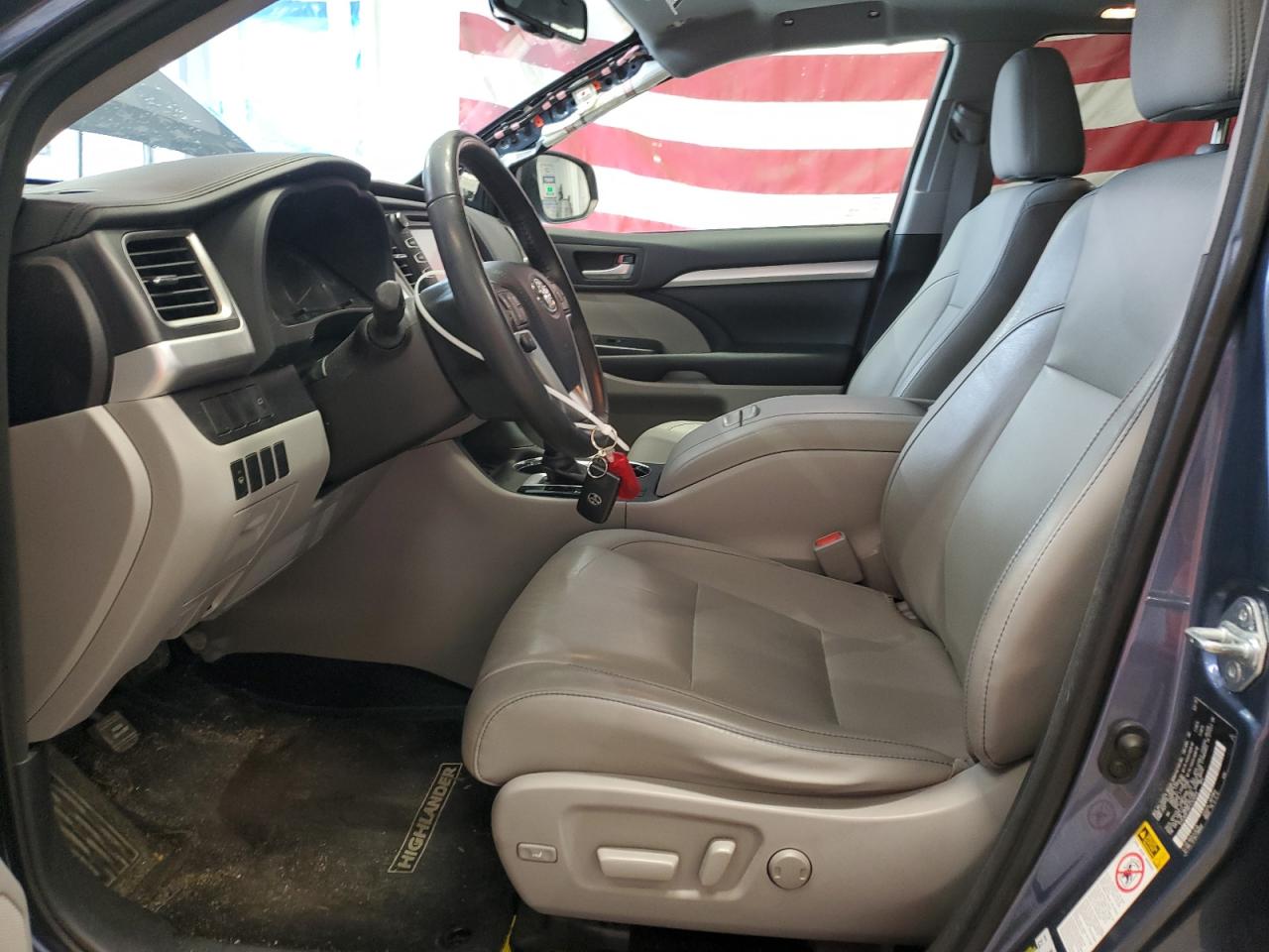 2015 Toyota Highlander Xle VIN: 5TDJKRFH8FS144949 Lot: 92859855