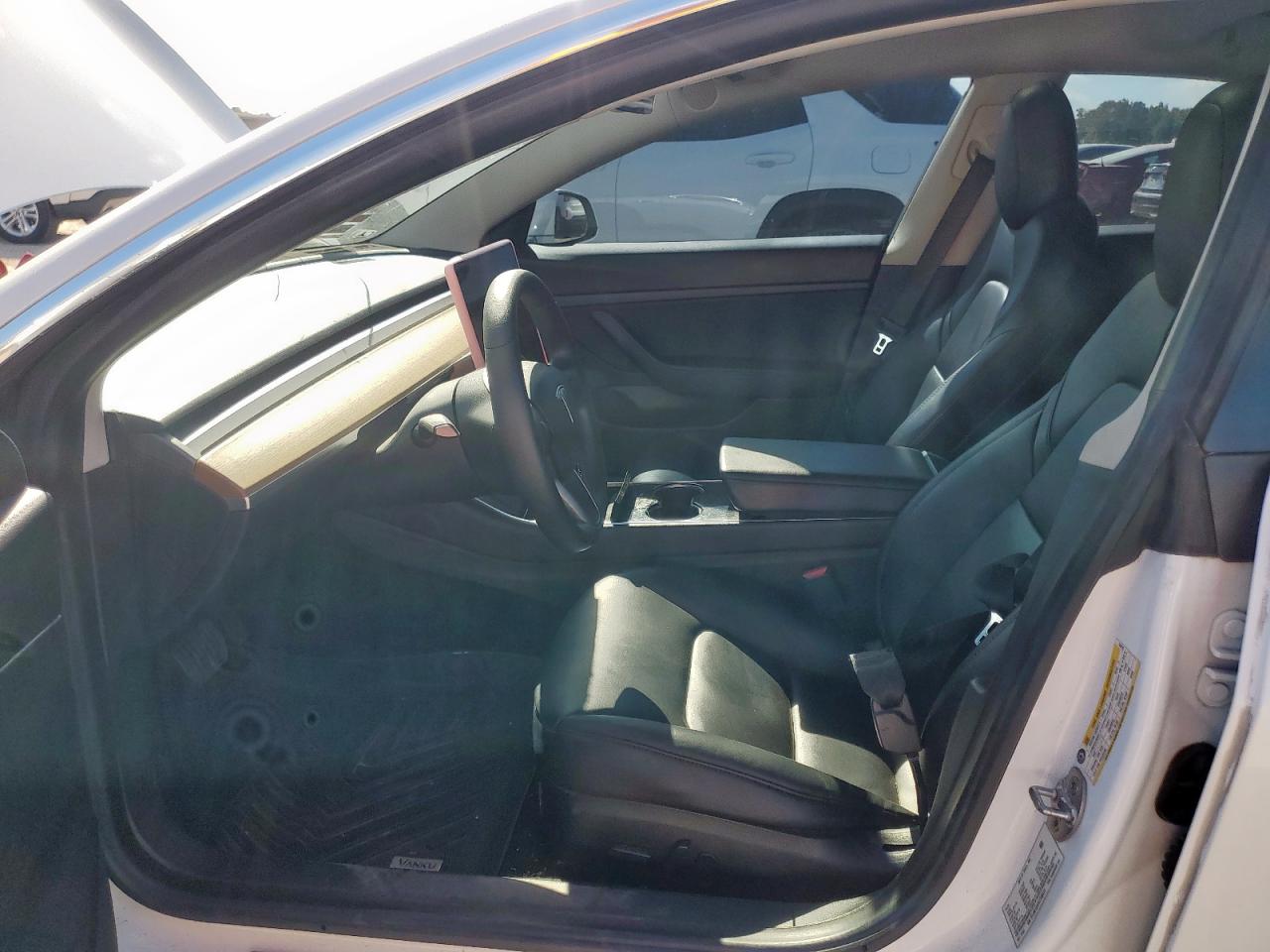 2020 Tesla Model 3 VIN: 5YJ3E1EA7LF740415 Lot: 91687025