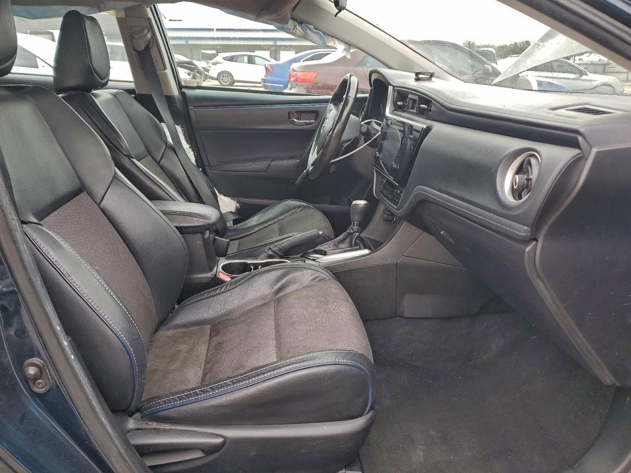 2017 Toyota Corolla L VIN: 5YFBURHE3HP597938 Lot: 93965975