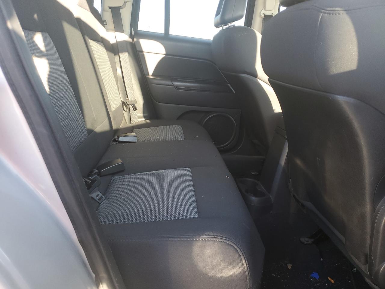 2009 Jeep Compass Sport VIN: 1J4FT47B69D110244 Lot: 92683405