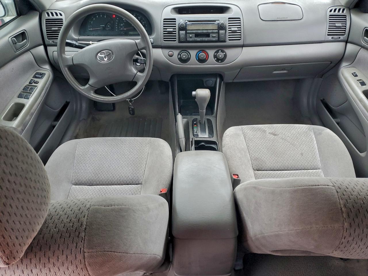 2003 Toyota Camry Le VIN: 4T1BE32K23U742676 Lot: 94325655