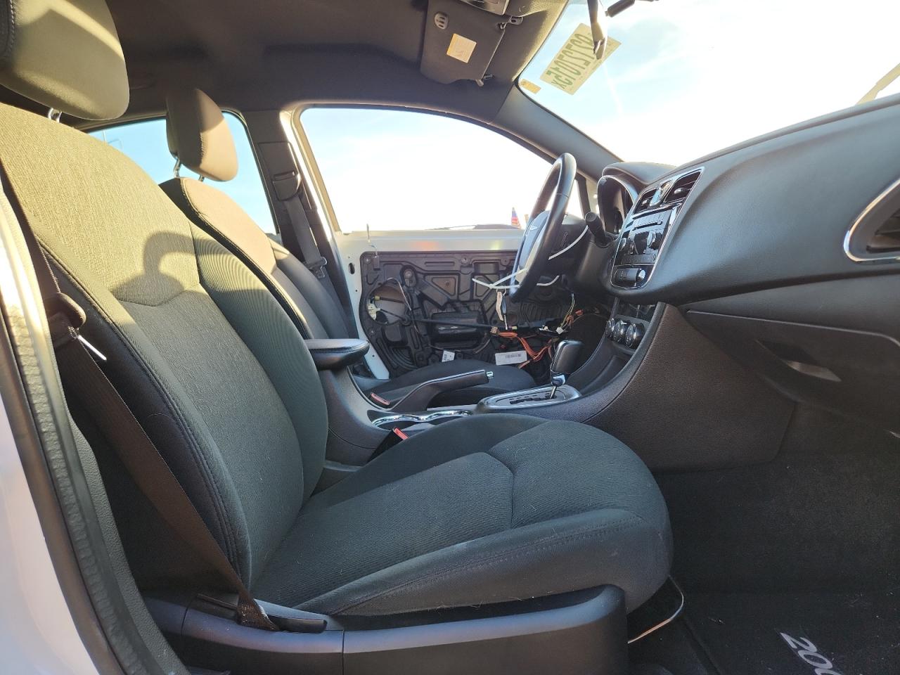 2012 Chrysler 200 Touring VIN: 1C3CCBBG4CN124830 Lot: 92727015