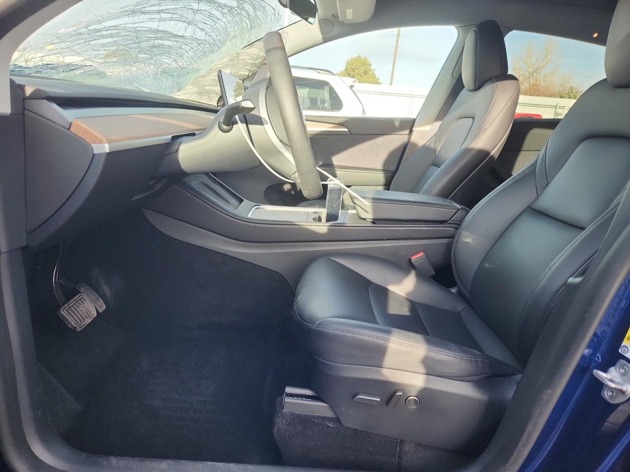 2023 Tesla Model Y VIN: 7SAYGDEE0PA203640 Lot: 93127325