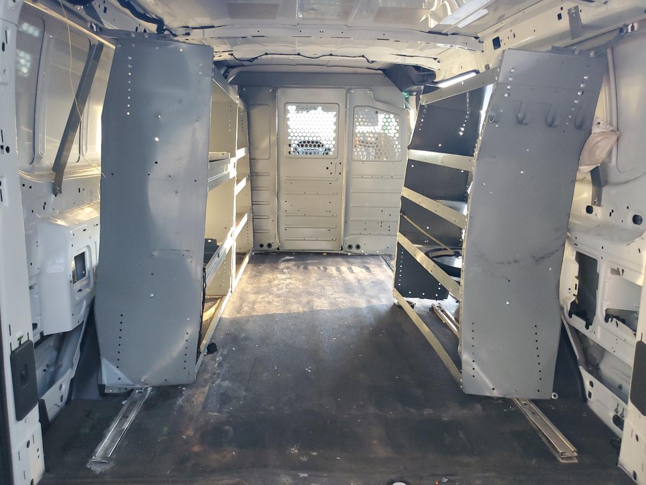 2018 Ford Transit 150 VIN: 1FTYE1YM6JKA07171 Lot: 91193665