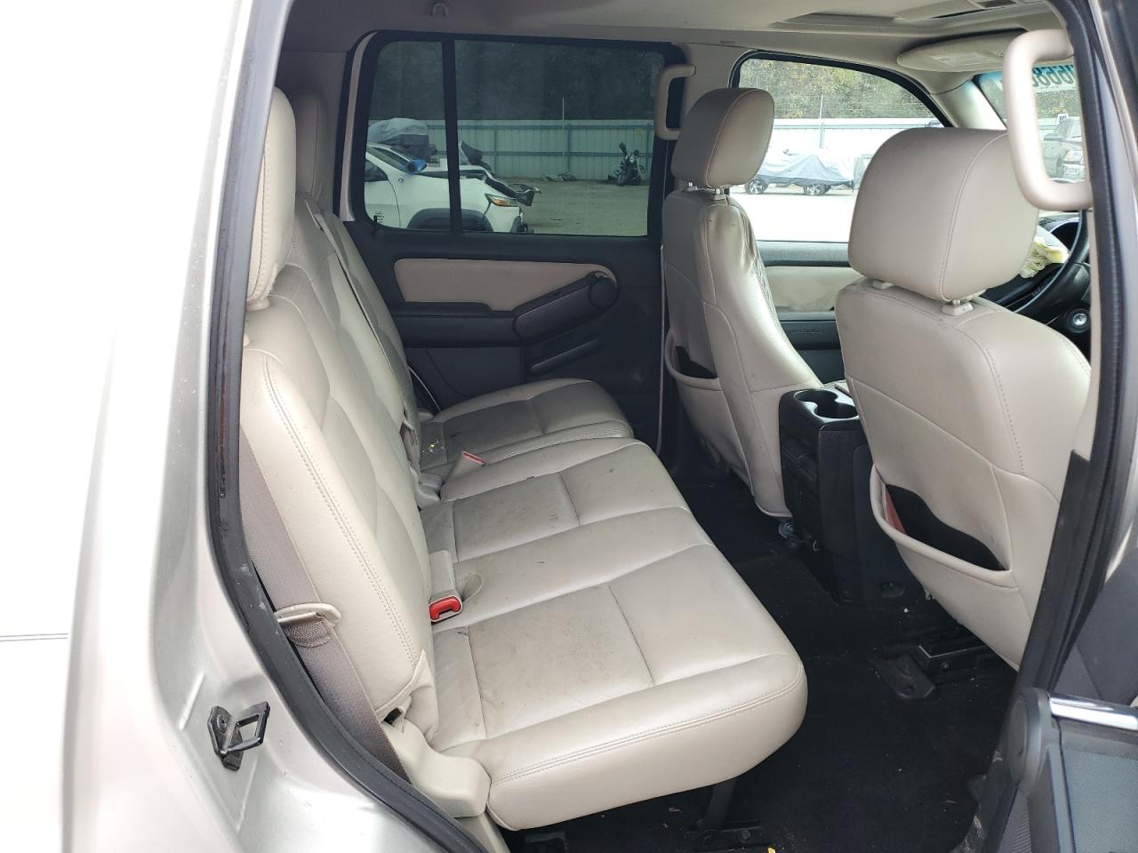 2008 Ford Explorer Xlt VIN: 1FMEU63E08UB00152 Lot: 93066865