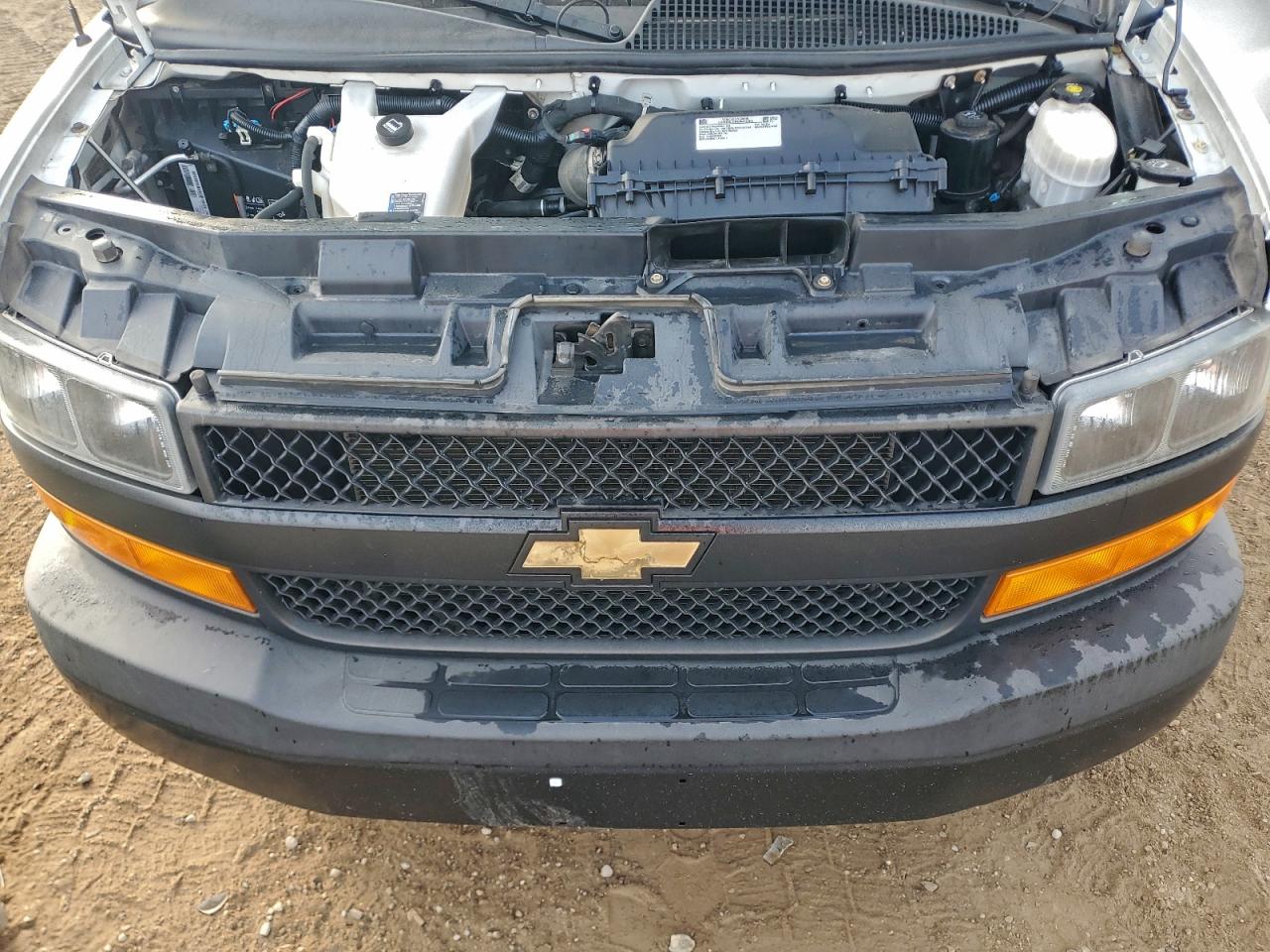 2020 Chevrolet Express G2500 VIN: 1GCWGAFP2L1154756 Lot: 93426625