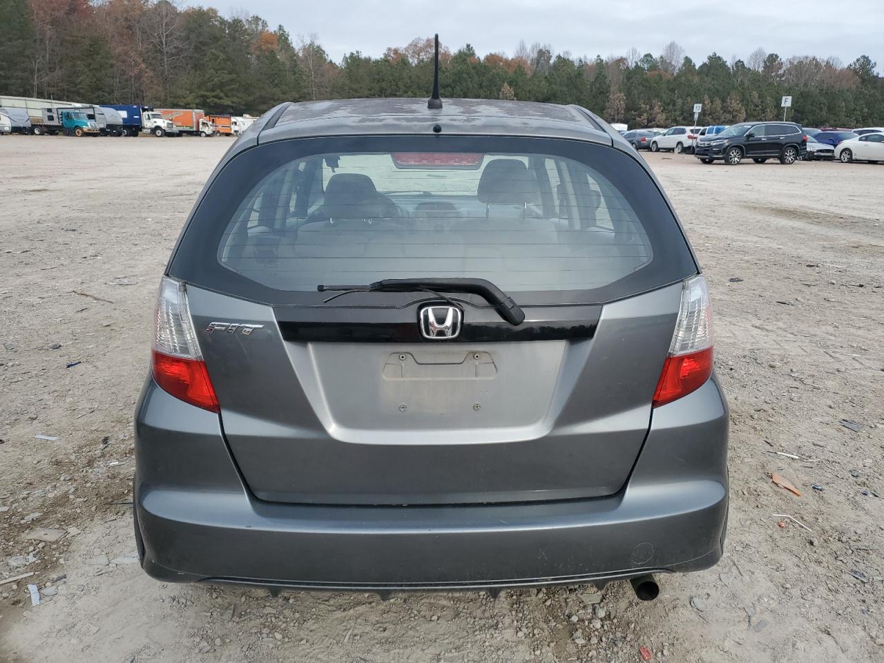 2011 Honda Fit VIN: JHMGE8H37BS005585 Lot: 93610465