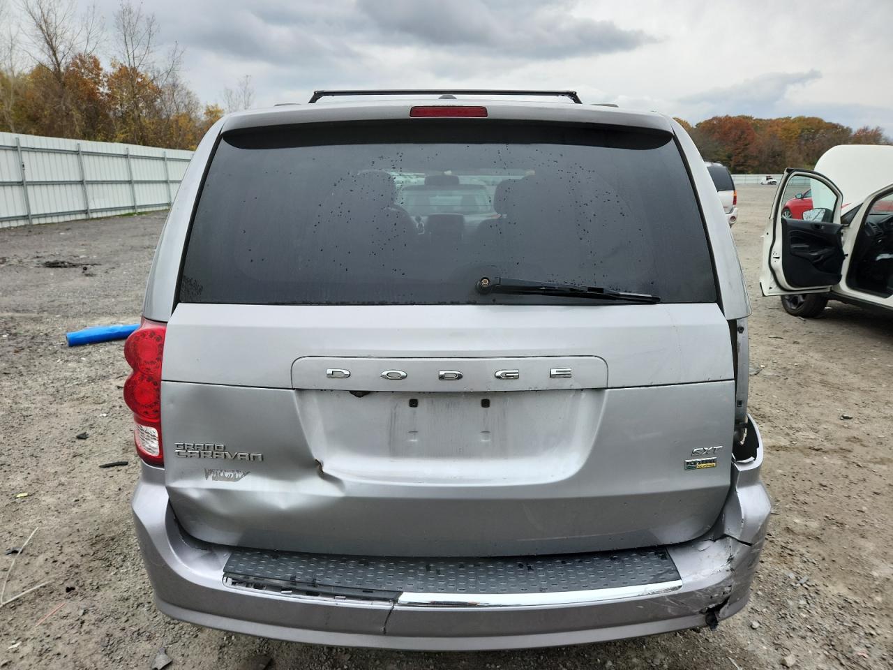 2018 Dodge Grand Caravan Sxt VIN: 2C4RDGCG6JR240013 Lot: 91158455