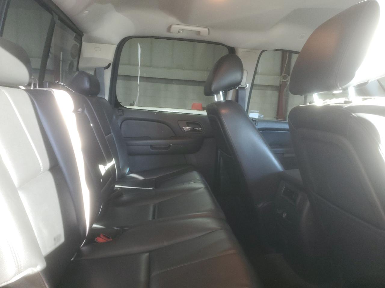 2014 GMC Sierra K2500 Slt VIN: 1GT121CG8EF111672 Lot: 93059445