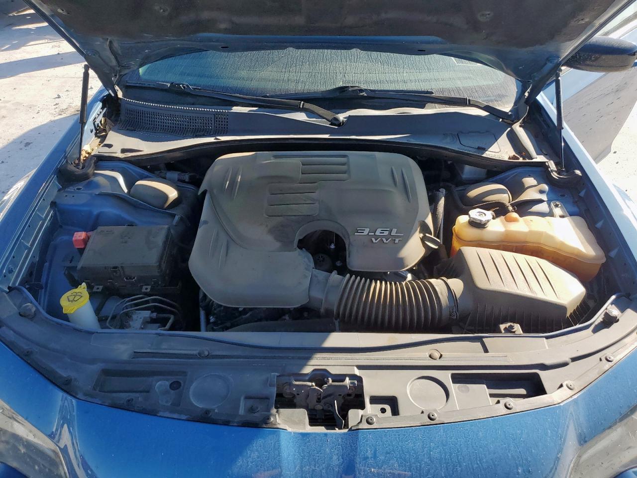 2020 Chrysler 300 Touring VIN: 2C3CCAAG7LH137592 Lot: 92877355