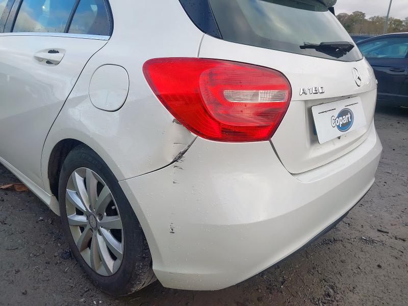 2015 MERCEDES-BENZ A CLASS A180 CDI ECO SE 5DR