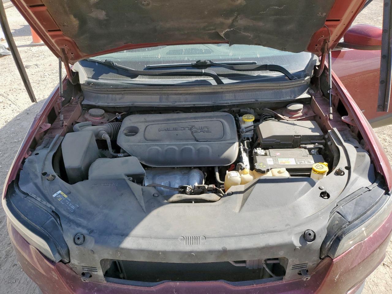 2019 Jeep Cherokee Latitude VIN: 1C4PJLCB3KD297125 Lot: 90645455