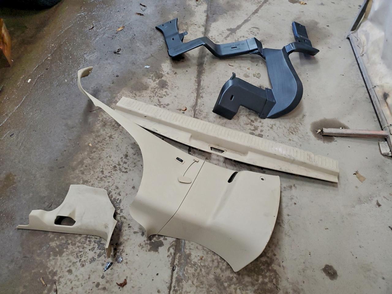 2008 Chevrolet Suburban K1500 Ls VIN: 1GNFK163X8J214325 Lot: 93679075