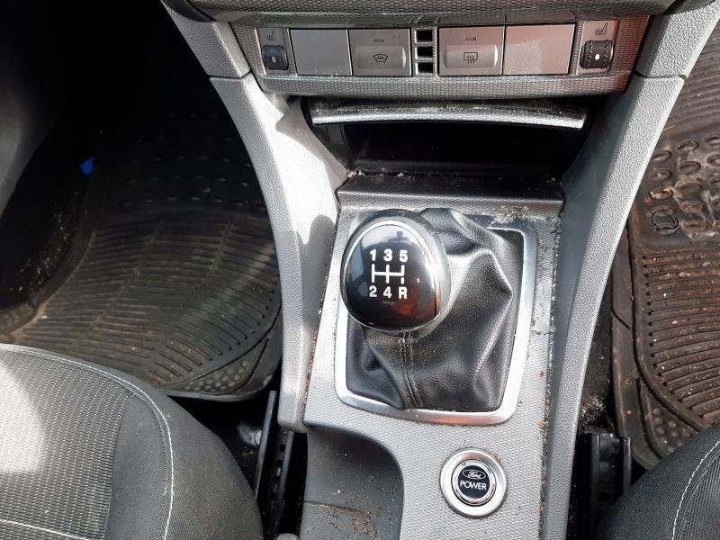 2010 FORD FOCUS 1.6 TITANIUM 5DR