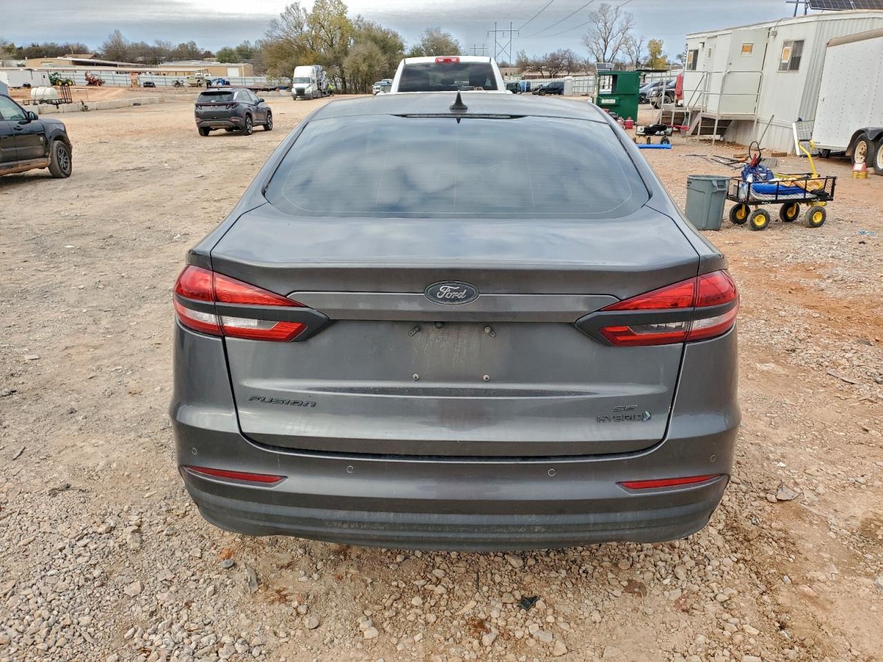 2019 Ford Fusion Se VIN: 3FA6P0LU2KR110125 Lot: 94295635