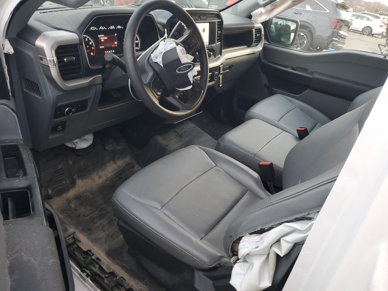 2022 Ford F150 VIN: 1FTMF1CBXNKE06270 Lot: 92390915